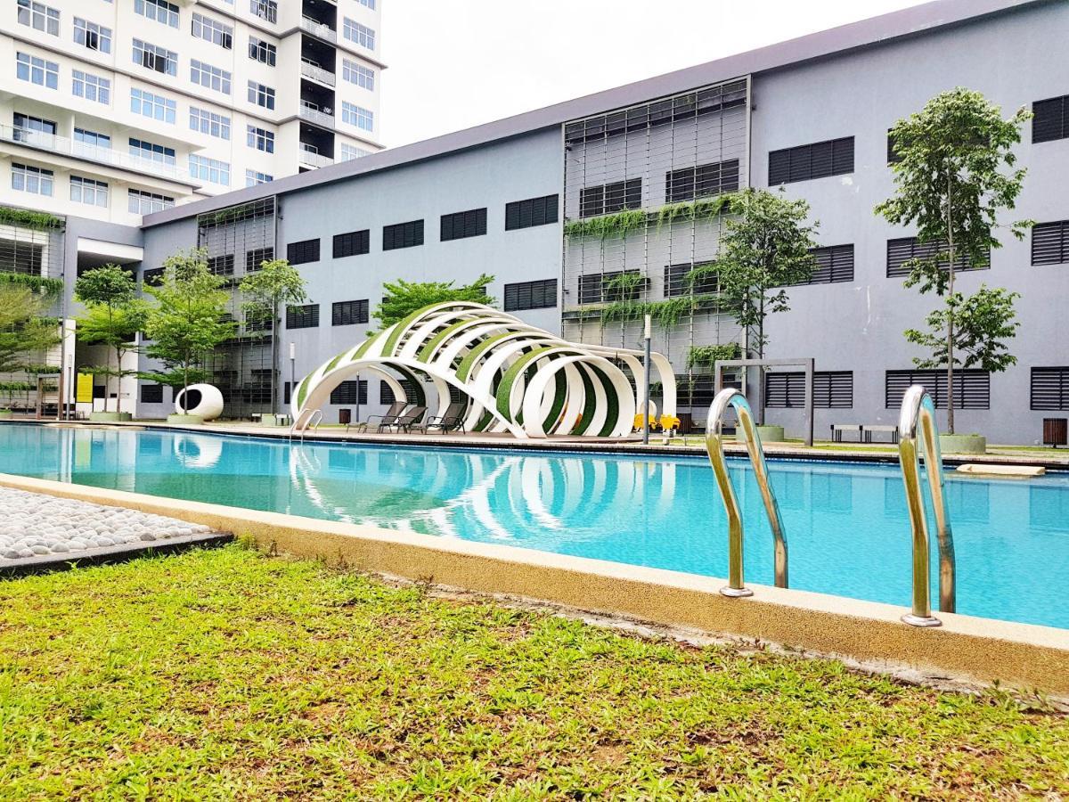 No.8 The Cube @ Puchong Skypod Residence Екстериор снимка